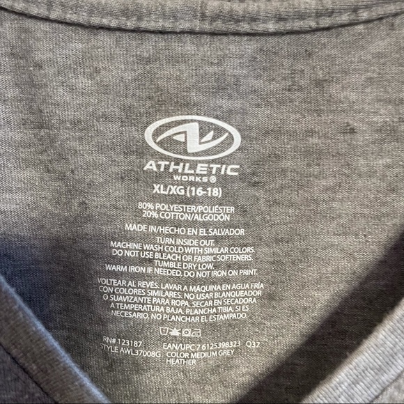 Affirmative Quote Graphic Tee - Picture 3 of 7